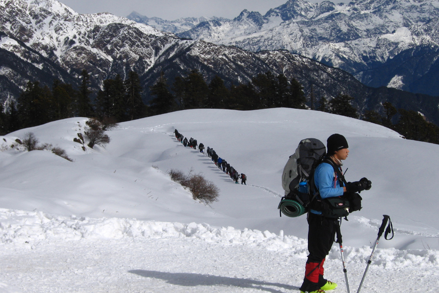 dayara bugyal trek in march